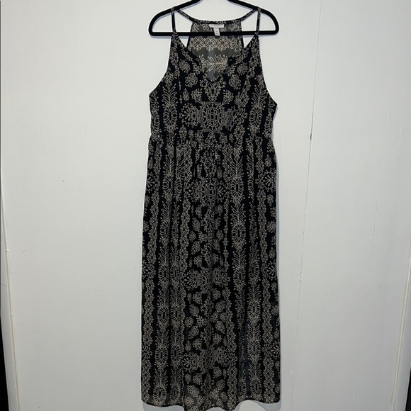 Liz Lange Halter Maternity Maxi Dress ZZ9 - Picture 1 of 5